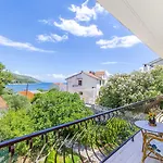 House Blanka Semesterbostad *