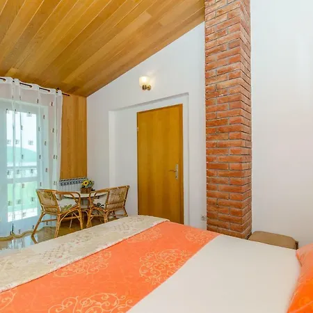 House Blanka Nyaraló